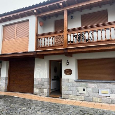Вілла Casa Moises En Bimenes Екстер'єр фото